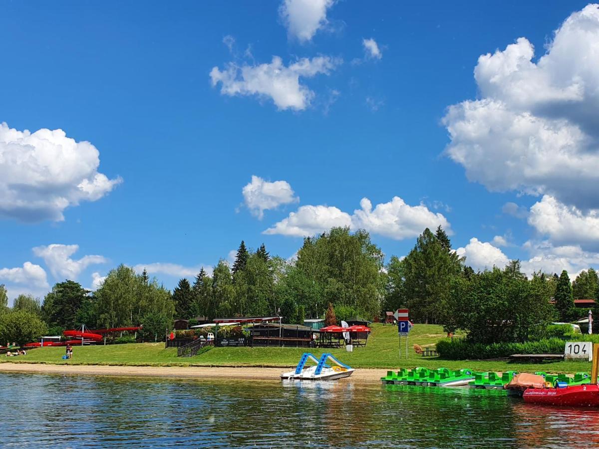 Juniorcamp Nova Zivohost Hotel Krecovice Ngoại thất bức ảnh