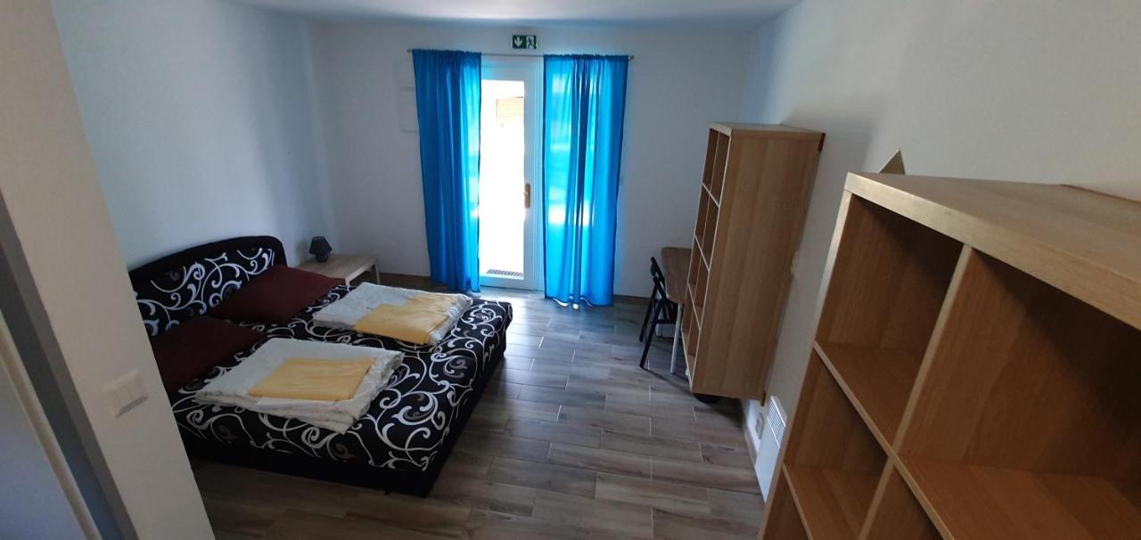 Juniorcamp Nova Zivohost Hotel Krecovice Ngoại thất bức ảnh