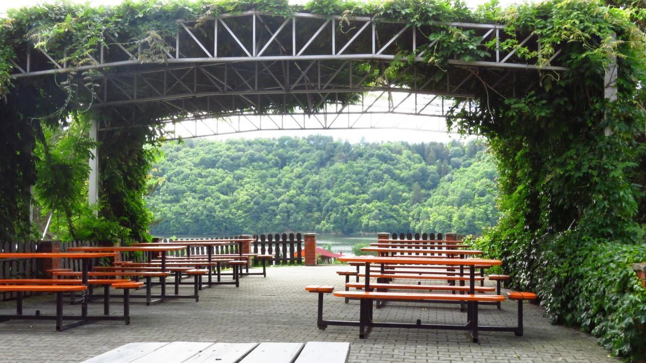 Juniorcamp Nova Zivohost Hotel Krecovice Ngoại thất bức ảnh