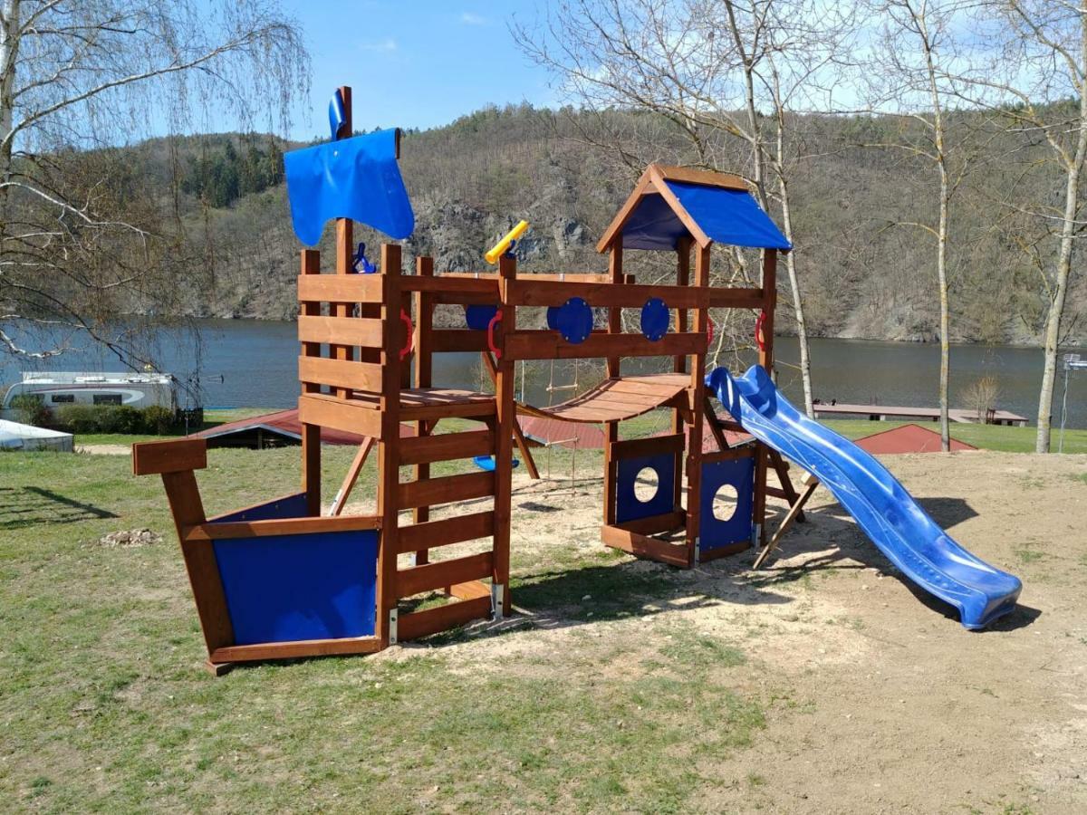 Juniorcamp Nova Zivohost Hotel Krecovice Ngoại thất bức ảnh